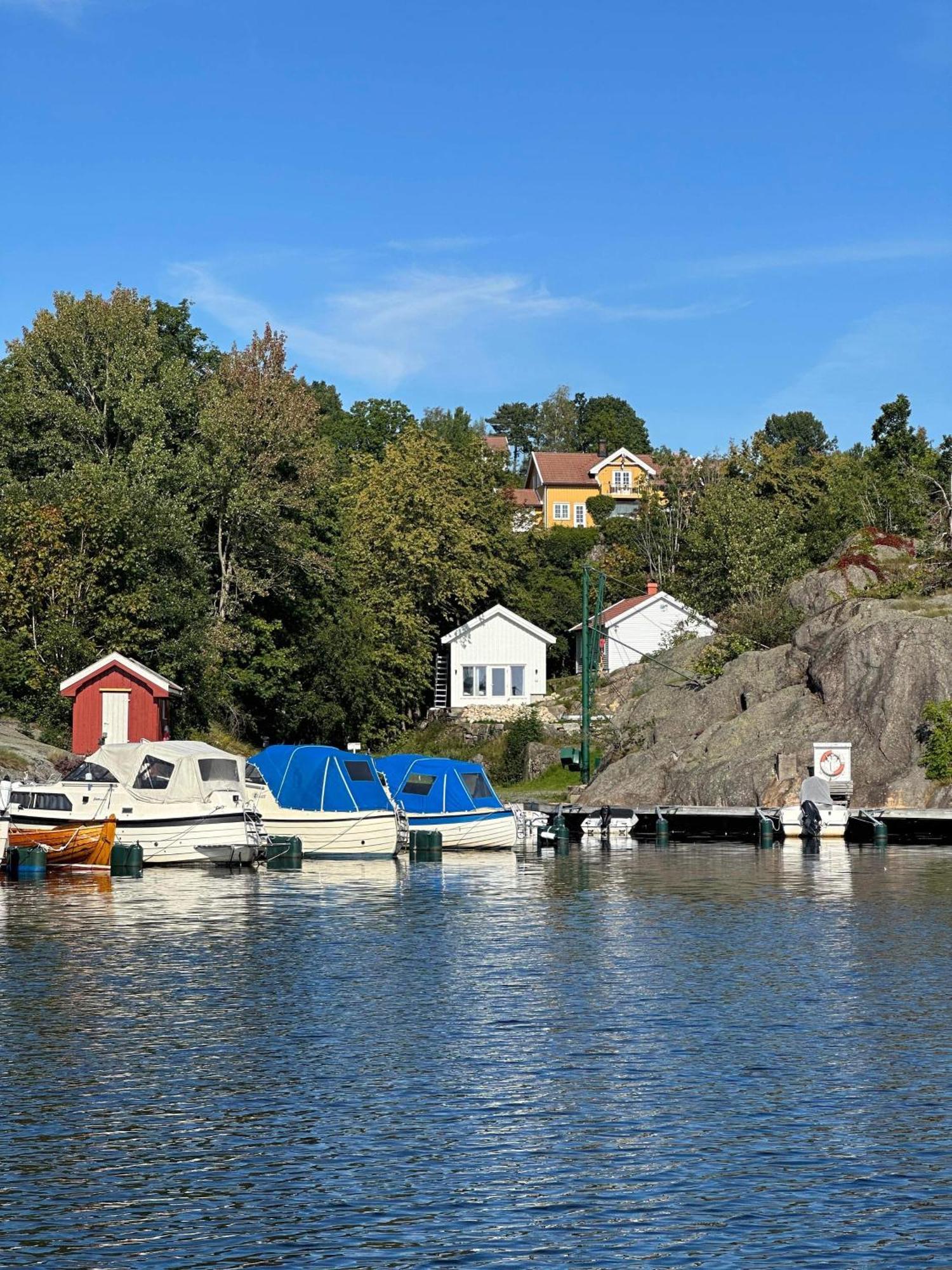 Cozy Cottage Close To Idyllic Archipelago With Additional Building If Booked For More Than 2 People Eydehavn Екстер'єр фото